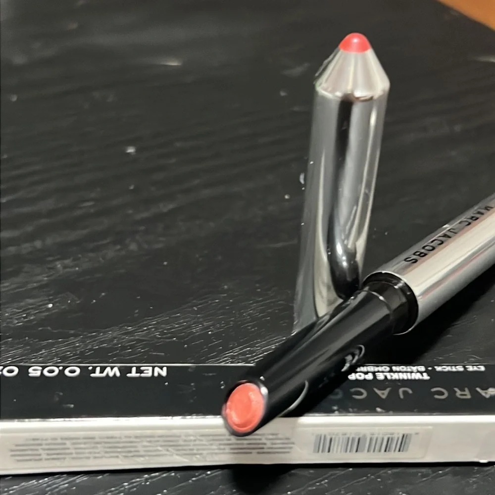 🧩🌷Rare! Marc Jacob’s Leila Twinkle Pop Shadow Stick